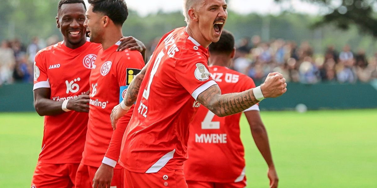 Klare Cupsiege für Mainz und Gladbach, Union mit Mühe weiter