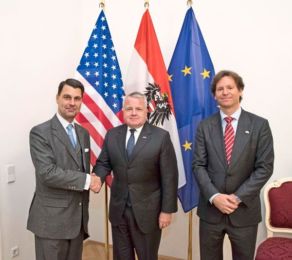 Staatsaff-re-um-Nowitschok-Formel-Kneissls-Ex-Generalsekret-r-steht-ab-17-M-rz-vor-Gericht