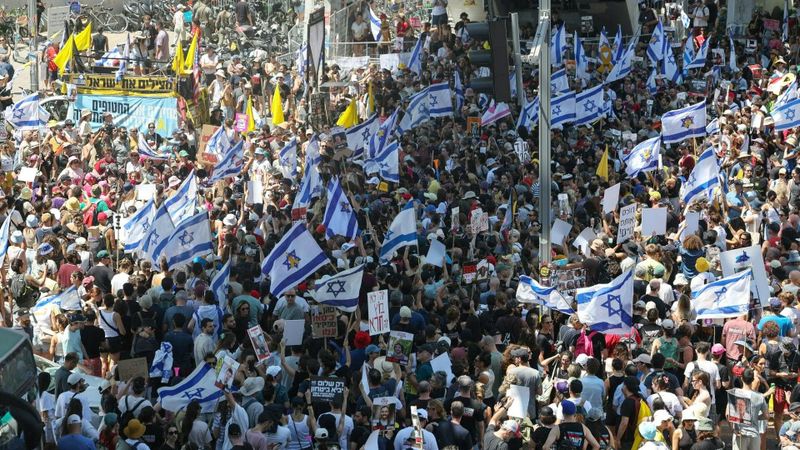 Massenproteste und Generalstreik für Geisel-Deal in Israel