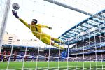 Chelsea überrollt Sturm-Graz-Gegner Bournemouth, Arsenal schlägt Leeds Bournemouth, das am Donnerstag Sturm empfängt, kassiert nach zwei kapitalen Fehlstarts bei Chelsea ein 1:5. Meister Arsenal fügt dem Tabellenfünften die erste Saisonniederlage zu.