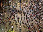 Zehntausende Serben fordern in Belgrad vorgezogene Wahlen