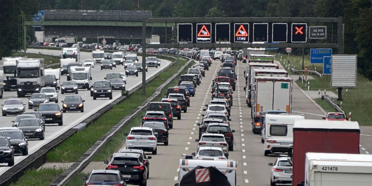 Sommerferien überall: Starker Verkehr am Wochenende erwartet