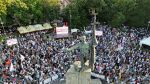 Tausende demonstrieren in serbischer Stadt gegen Vučić Der Präsident hatte am Samstag seinen Rücktritt angekündigt. Unter der Parole "Die Studenten siegen!" versammelten sich mehrere Tausend Menschen in Kraljevo