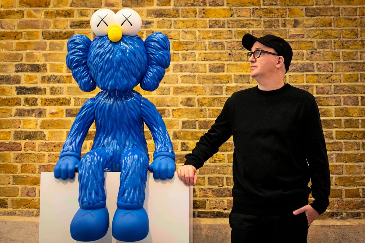 Von der Straße ins Museum: Was hat KAWS in der Albertina modern ...