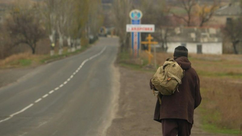 "Es ist traurig zu gehen": Ukrainer bereiten sich auf Flucht vor