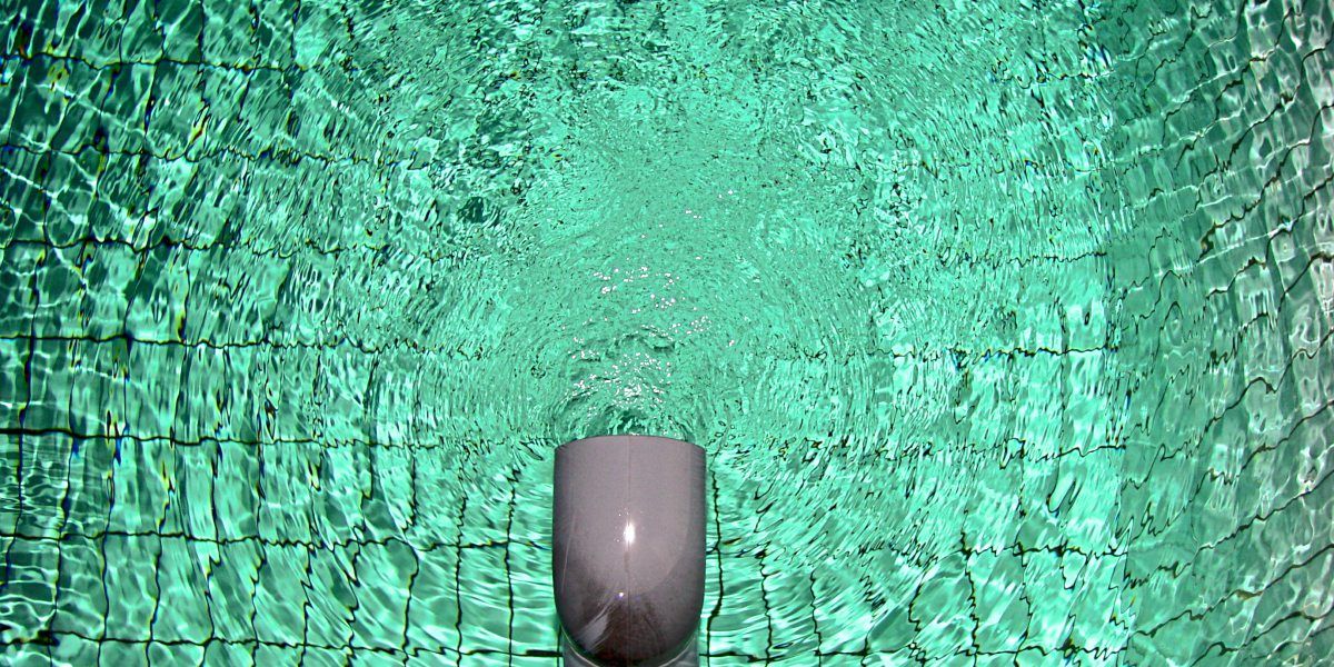 Im Trinkwasser-Notfall bleiben die Pools leer - International ...