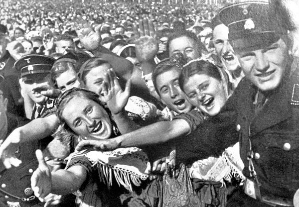 Habt-ihr-NSDAP-Mitglieder-unter-euren-Vorfahren-