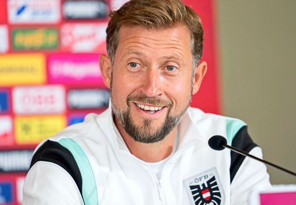 Mehr-als-ein-Assistent-Wer-ist-Rangnick-Vertreter-Lars-Kornetka-