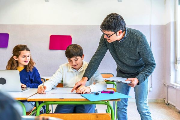 -Schlechter-gestellt-als-Quereinsteiger-Gr-ne-wollen-Gleichberechtigung-f-r-Umweltp-dagogen