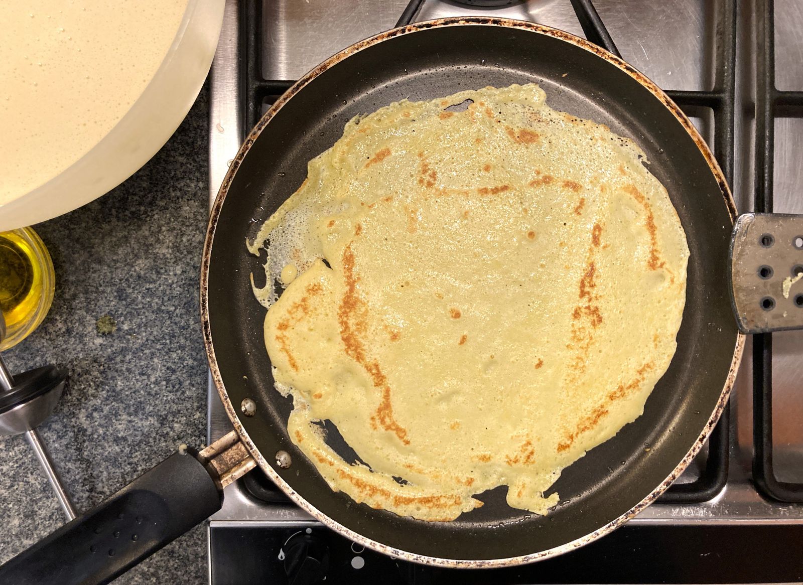 Rezept für überbackene Topfenpalatschinken - Desserts &amp; Süßspeisen ...
