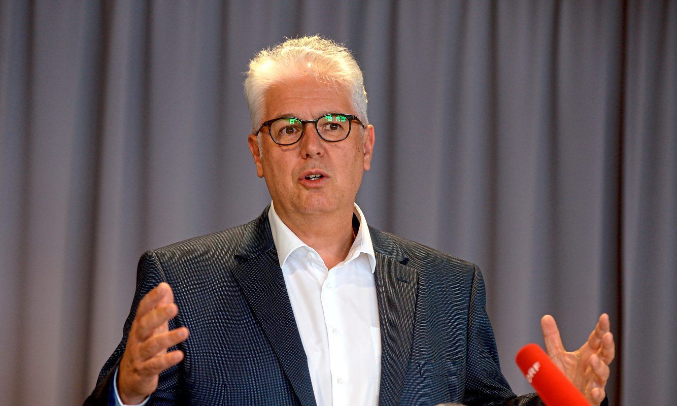  GK Chef Zu Selbstbehalt F r Ungeimpfte Nicht B chse Der Pandora 