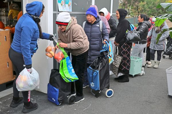 Oberstes-US-Gericht-erlaubt-weitere-K-rzung-von-Lebensmittelhilfen
