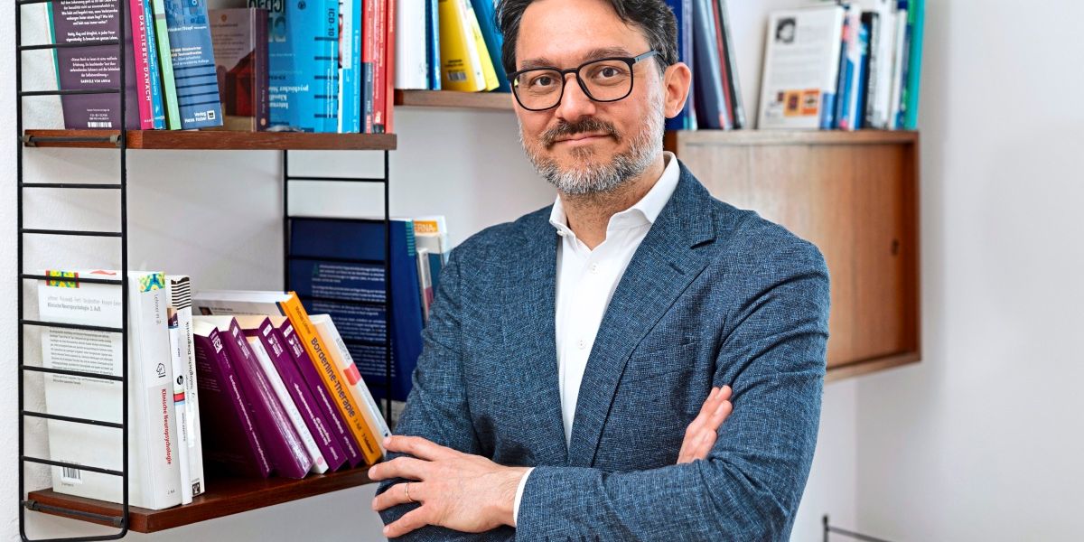 Neurologe Stingl zu ME/CFS: "Viele werden gezwungen, genau das zu tun, was sie kränker macht"