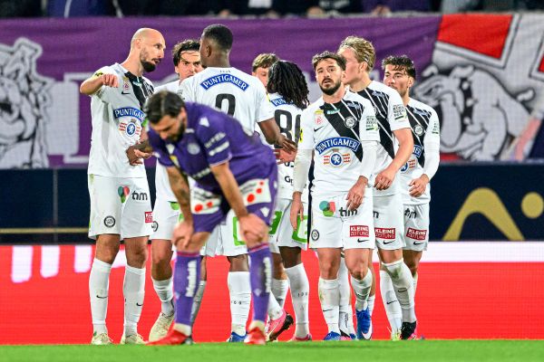 Sturm-Graz-nach-5-2-Kantersieg-bei-der-Austria-drei-Punkte-voran