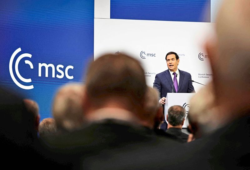 USA und Europa geloben trotz großer Gegensätze Kooperation in der Nato