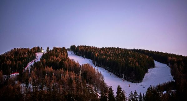 skisaison-am-semmering-startete-dank-kunstschnees-ungew-hnlich-fr-h