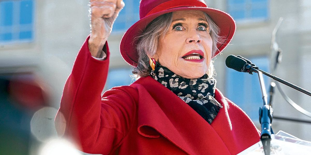 Jane Fonda Unbezwingbar in Rot Film derStandard.at › Kultur