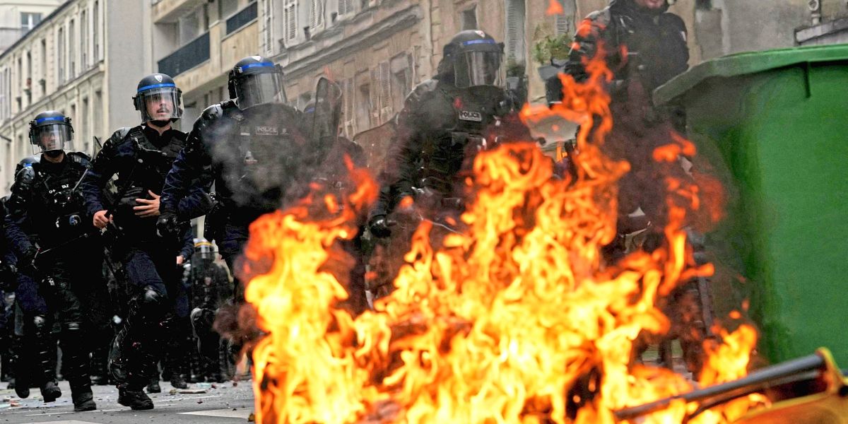 Frankreich versinkt in einer Dreifachkrise
