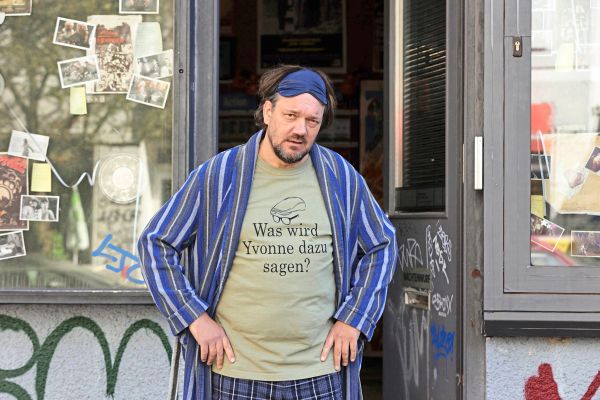 -Der-Held-vom-Bahnhof-Friedrichstra-e-gegen-die-Verkitschung-der-DDR