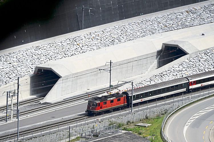Die Einfahrt zum Gotthard-Basistunnel