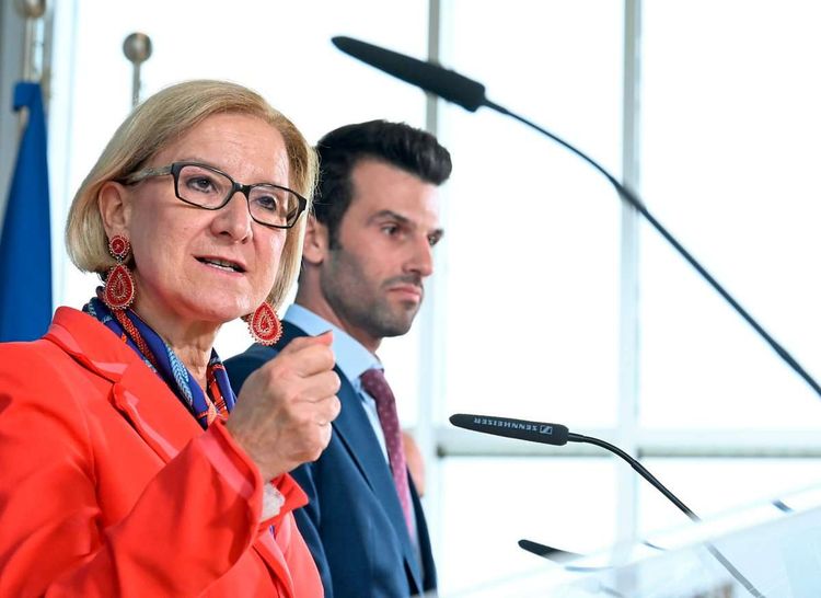 Johanna Mikl-Leitner (ÖVP) und Udo Landbauer (FPÖ)
