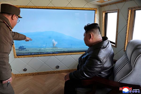 Nordkorea-testet-im-Beisein-von-Machthaber-Kim-neuen-Raketenantrieb