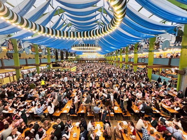 Wie-die-Wies-n-nur-gem-tlicher-besondere-Bierlokale-in-Wien
