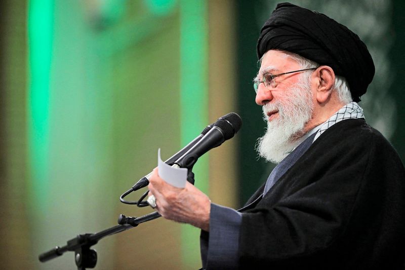 Khamenei gibt Trump Schuld für Massenproteste im Iran