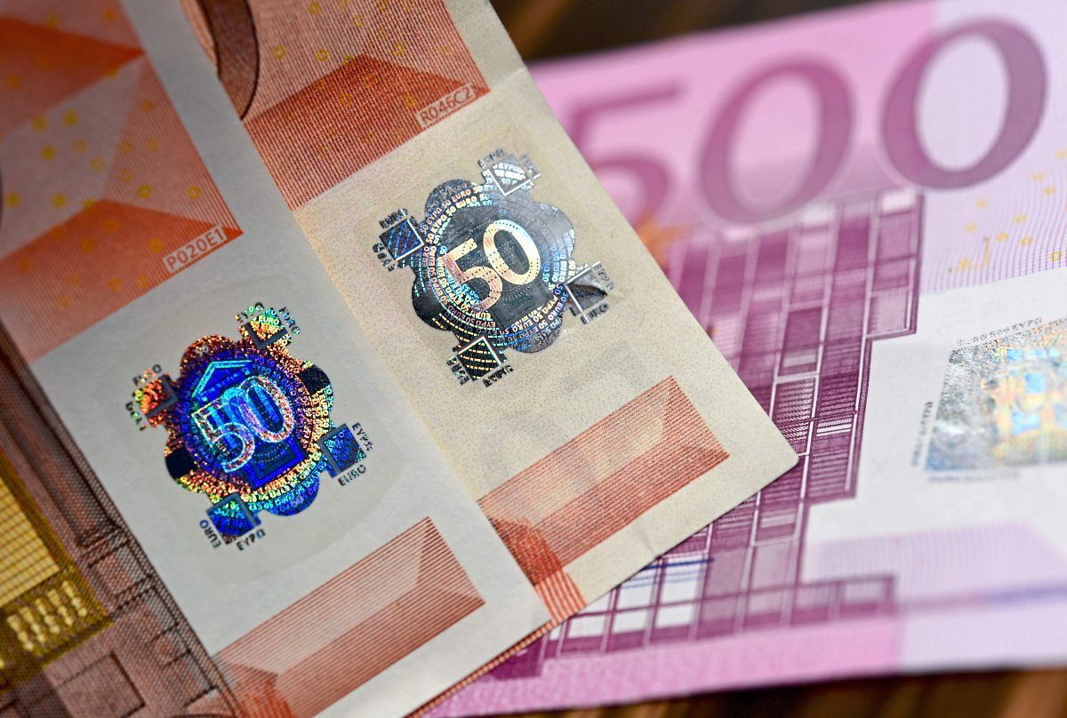Heuer wurden bereits 19 Millionen Schilling in Euro umgetauscht Finanzen & Börse derStandard
