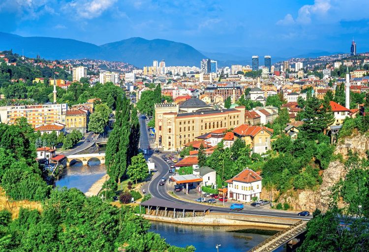Sarajevo ist wie eine Blume, deren Topf zu klein wurde - Europa Reisen ...