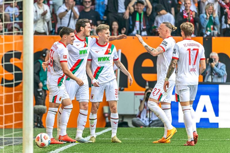 Gregoritsch-Doppelpack bei Augsburgs 3:1, Laimer-Assist bei Bayerns 1:0