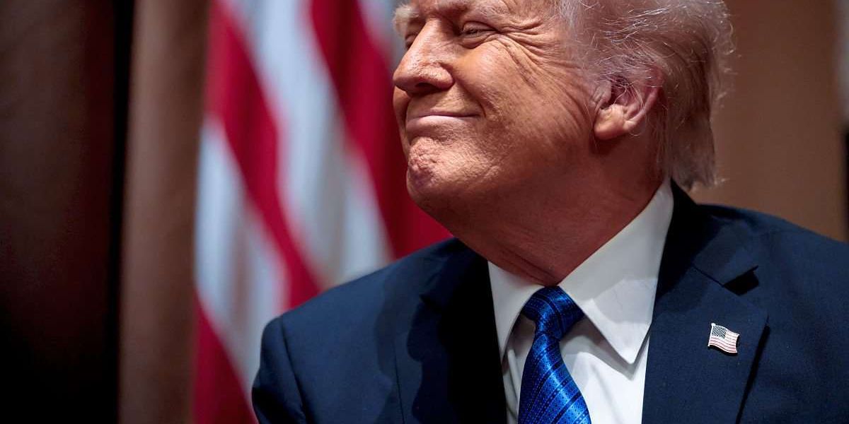 Trumps Krypto-Imperium kündigt einen Stablecoin an