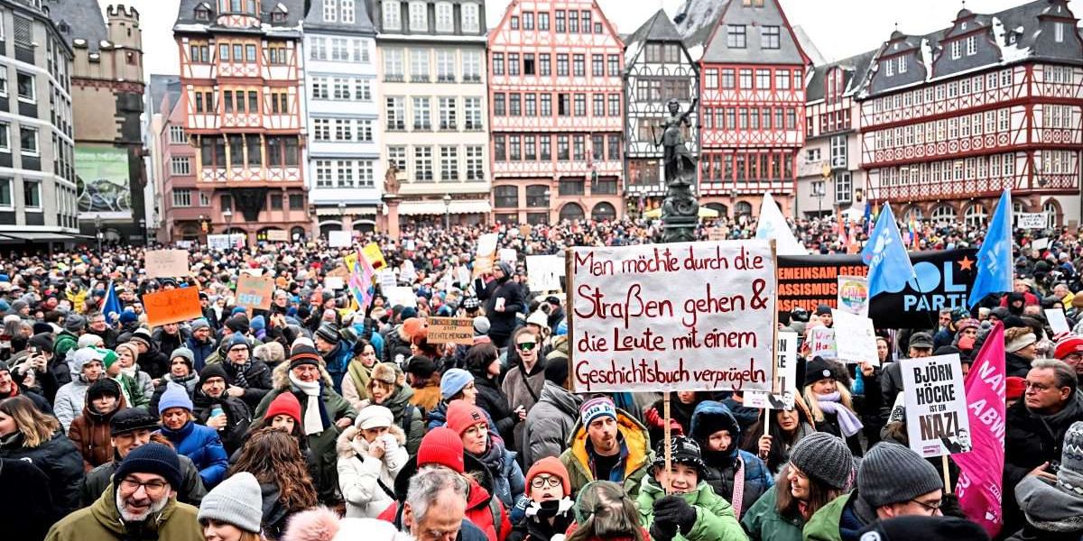 Proteste Gegen Rechtsextremismus Und AfD In Ganz Deutschland ...