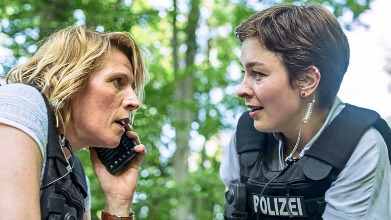 "Mordufer": Das bietet die neue Krimiserie vom Bodensee mit Franziska Weisz
