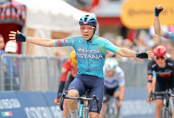 -berraschungscoup-durch-Uruguayer-Silva-beim-Giro-Rennen-von-Massencrash-berschattet