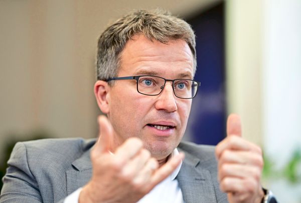-sterreich-zu-unattraktiv-f-r-ausl-ndische-Fachkr-fte-AMS-Chef-will-Gefl-chtete-besser-integrieren