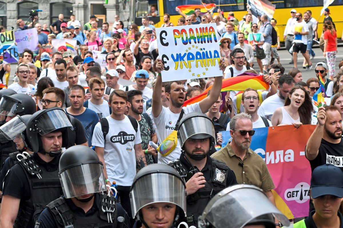 44+ Solidaritaet ukraine whatsapp bilder , Tausende demonstrierten in Kiew für Homosexuellenrechte Gesellschaft