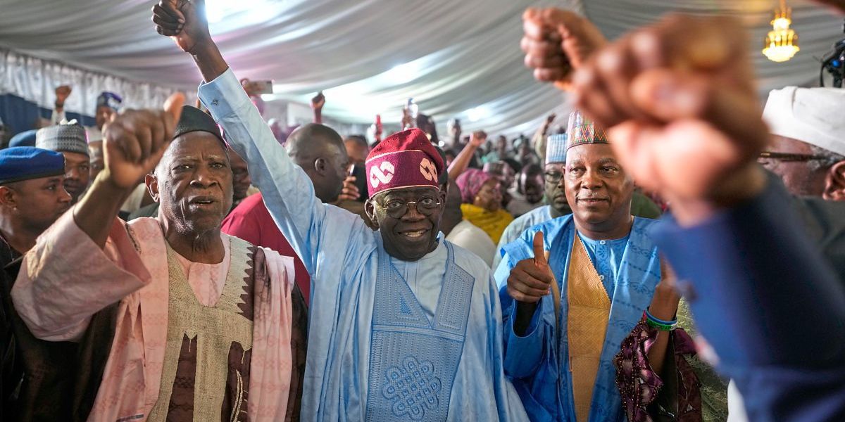 Kandidat der Regierungspartei siegt bei Präsidentenwahl in Nigeria