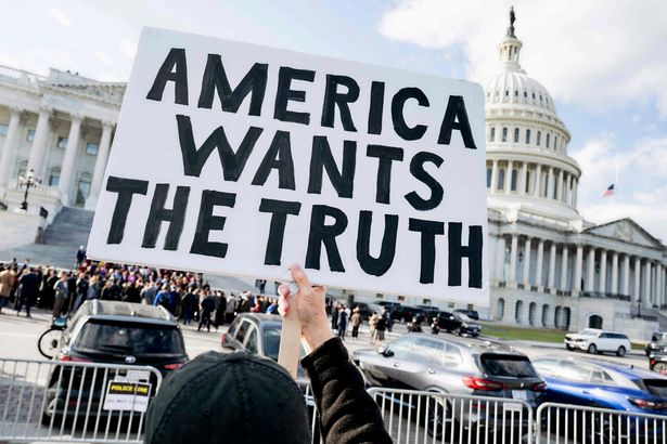 Epstein-Dokumente: „J-Mail“ soll Recherche für alle zugänglich machen