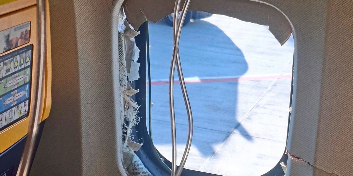 Unfall mit Flugzeugfenster laut Ryanair wohl durch Fremdkörper verursacht