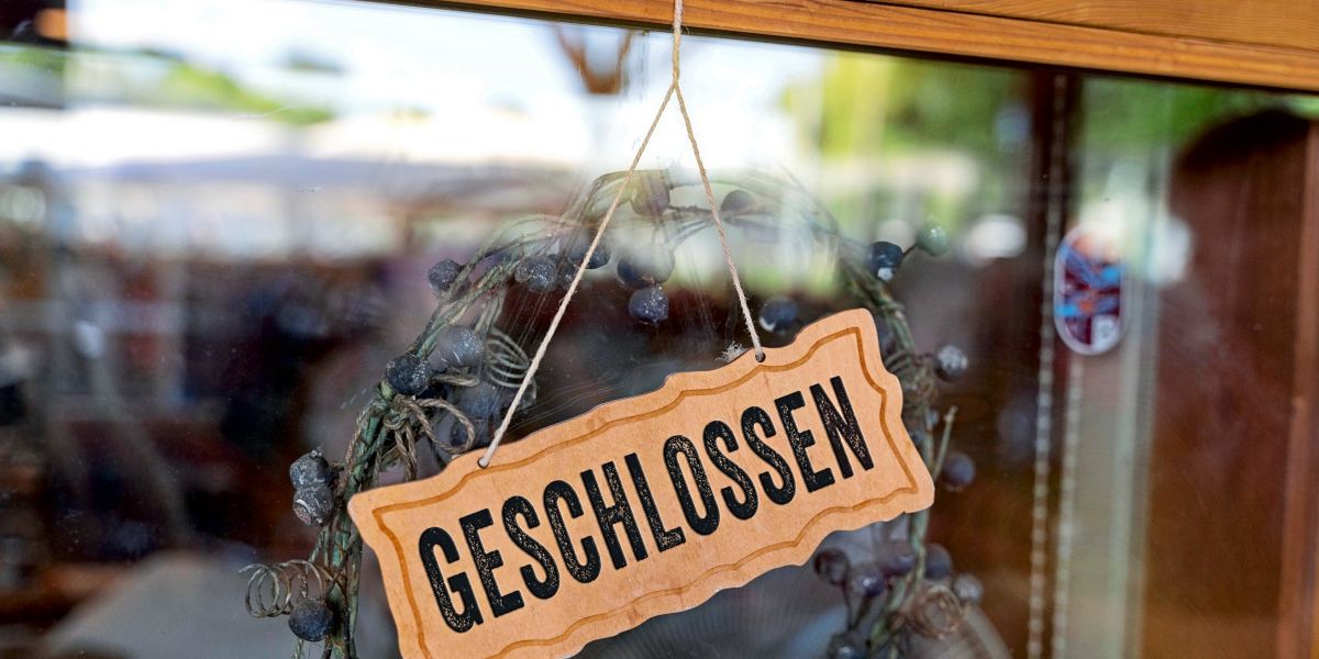 Rewe wants to stay open longer - | but who benefits?