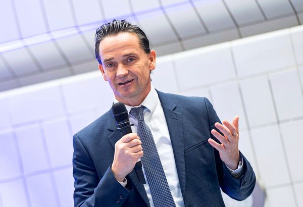 Kurt-Gollowitzer-als-Austria-Pr-sident-wiedergew-hlt