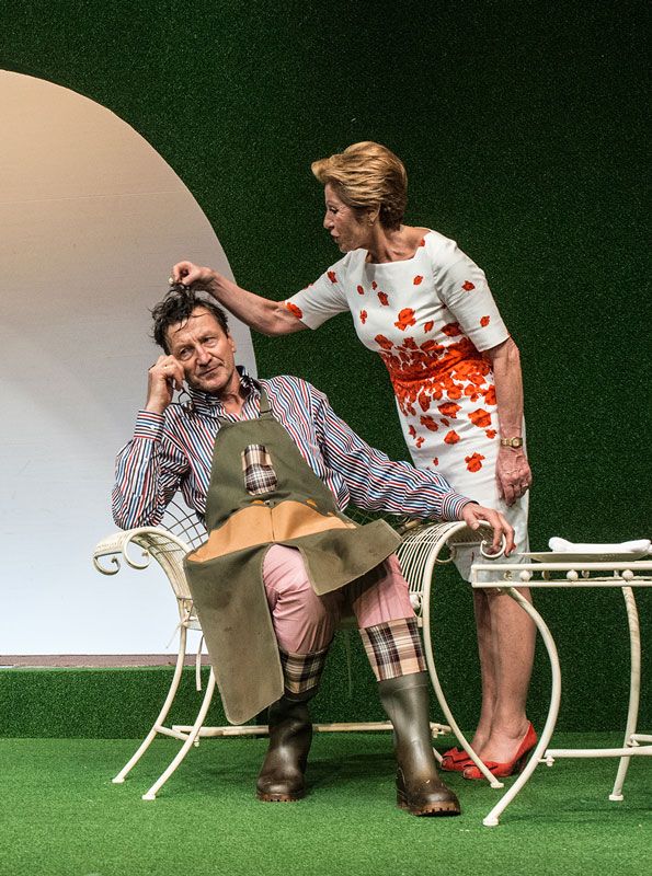 Garten der Beziehungen Theater derStandard.at › Kultur
