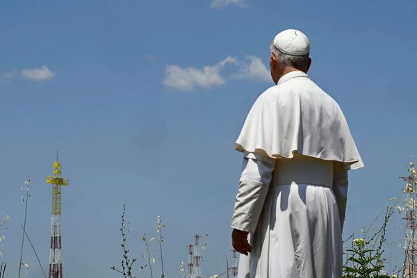 Mit-seinem-Namen-prophezeit-der-neue-Papst-ein-dystopisches-KI-Zeitalter