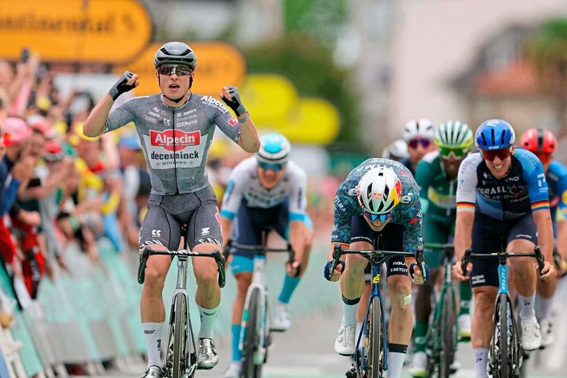 Philipsen gewinnt Sprint-Ankunft in Pau, Gall gesamt in Top zehn