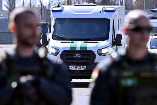 Ukrainische-Geldtransporter-in-Ungarn-beschlagnahmt-Bank-erstattete-Anzeige