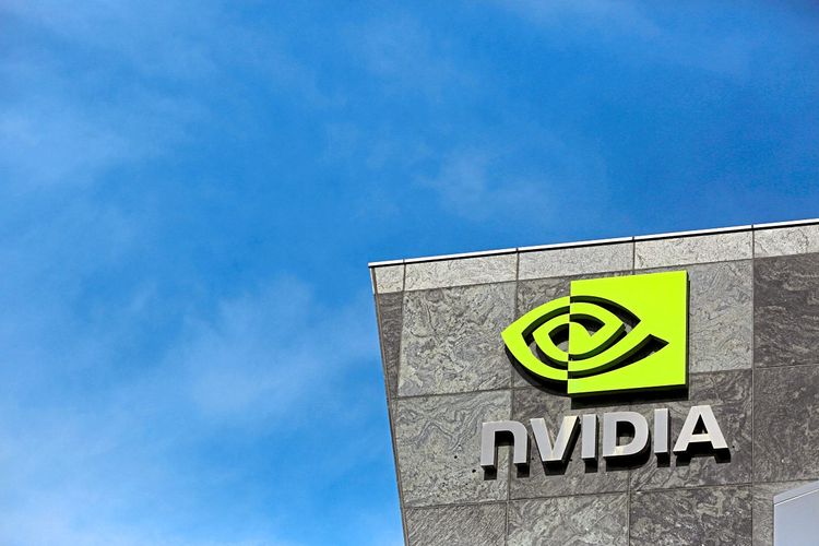 Das Logo von Nvidia am Hauptquartier in Santa Clara