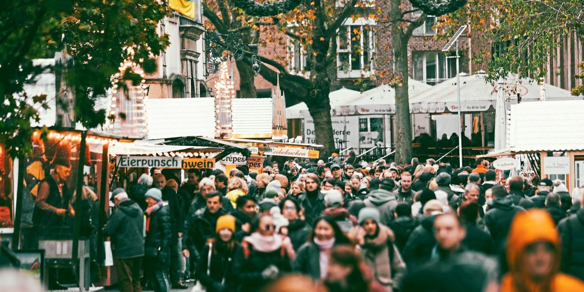 Düsseldorfer Weihnachtsmarkt wegen Bedrohungslage geräumt