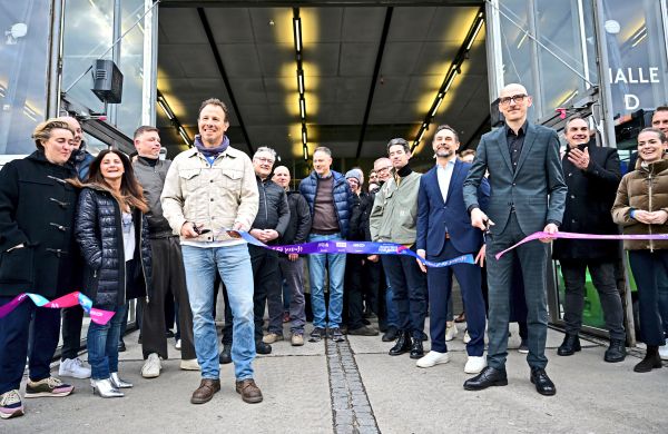 Erste-Sicherheitsschleusen-f-r-ESC-eingerichtet-strenge-Standards-f-r-Securitys-fehlen