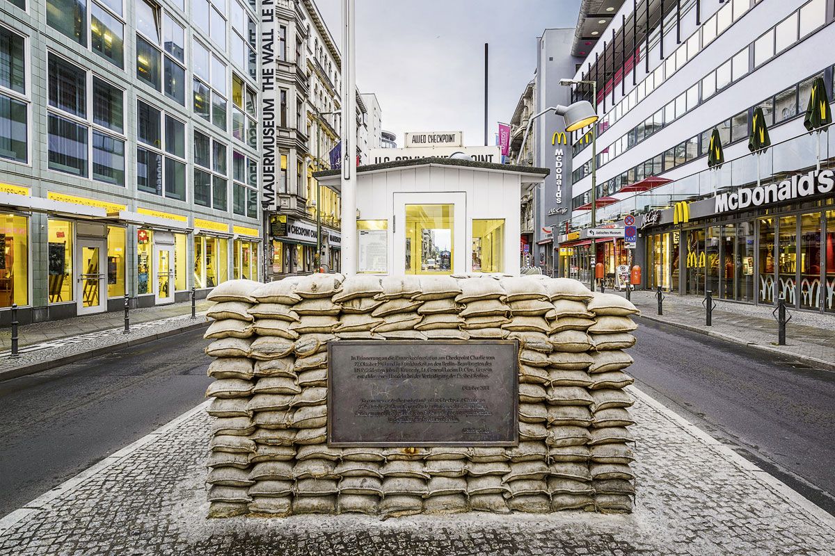 Berlin: Was von der Mauer noch übrig ist - Reisen - derStandard.de › Lifestyle